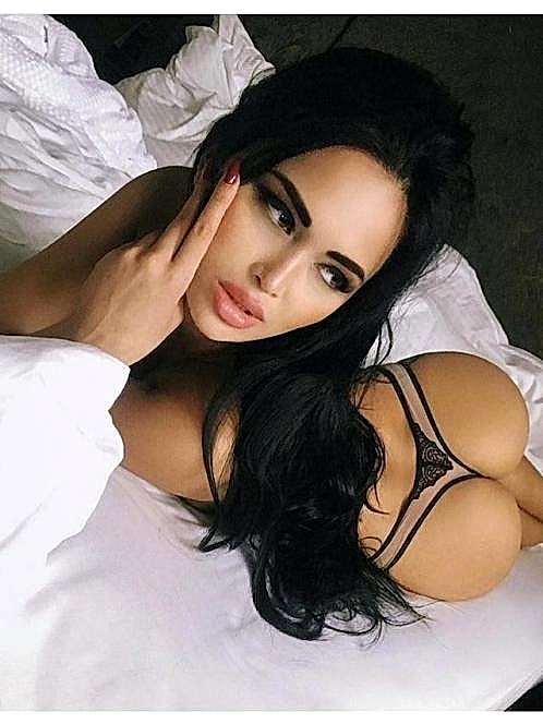 Anita - Dubai VIP Escort Bayan